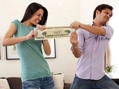 “Vợ là cái kho không đáy, dại gì mà nộp tiền”