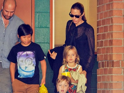 Xôn xao thông tin Angelina Jolie bỏ nghề vì các con