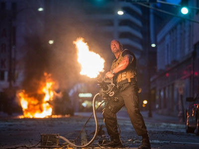 "Fast & Furious 7" nhắm tới kỷ lục 140 triệu USD tuần ra mắt