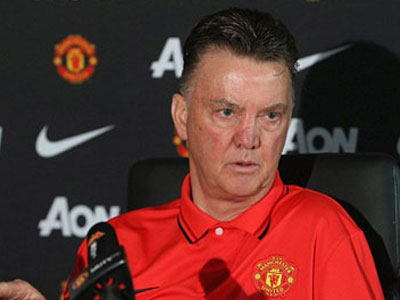 Van Gaal gửi thông điệp thách thức Chelsea và Arsenal