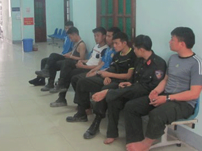 10 công an bị đánh phải nhập viện