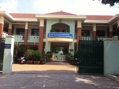 Đình chỉ 3 bảo mẫu đánh dã man trẻ HIV