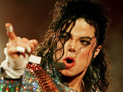 Michael Jackson bị tố chi 200 triệu USD che giấu tội ấu dâm