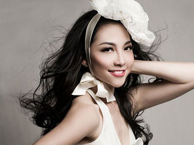 Linh Nga nhẹ nhàng bước qua khủng hoảng tình cảm