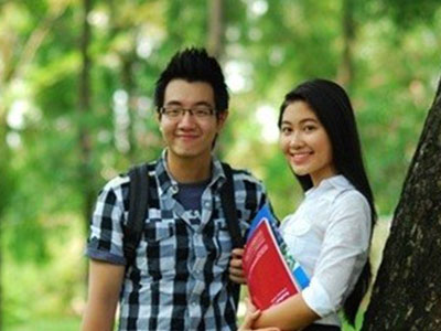 Cấm thầy cô yêu sinh viên để tránh "đổi tình lấy điểm"
