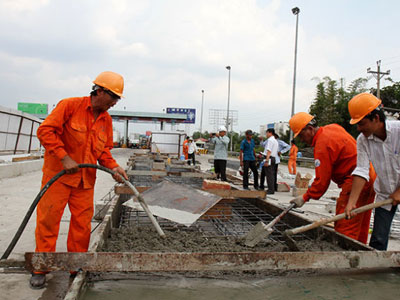Nghỉ lễ 30-4 và 1-5: Chống kẹt xe trên đường cao tốc
