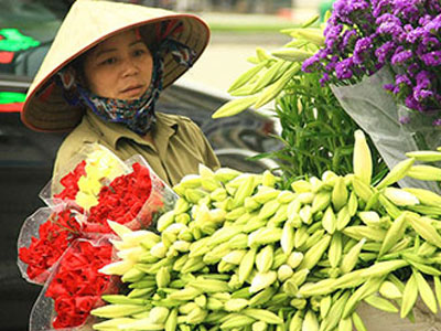 “Nữ hoàng tháng Tư”: Giá không “mềm” vẫn đắt khách