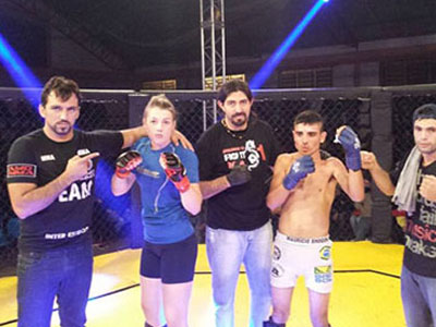 Chấn động UFC: Nữ võ sĩ đả bại tay đấm nam