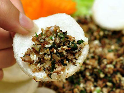 Trứng kiến 700 ngàn/kg: Dân Hà thành mua cả yến ăn dần