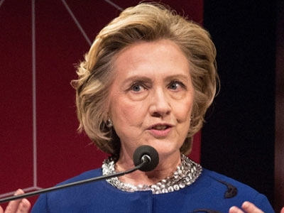 Bia mộ cha bà Hillary Clinton bị xô đổ
