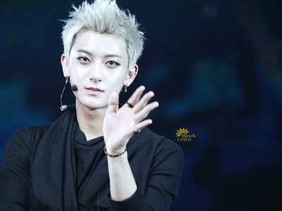 Công ty SM lên tiếng về tin Tao (EXO) tách nhóm