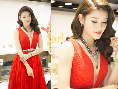 Huyền My đeo trang sức 2 tỷ dự event