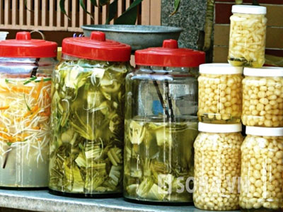 Thói quen muối dưa cà gây ung thư nhiều người mắc
