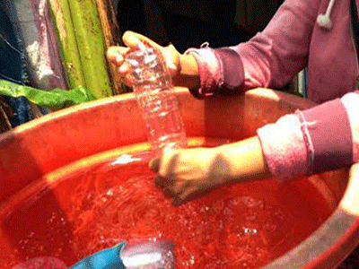 Cận cảnh nơi nấu nước "mát" nhìn là không muốn uống