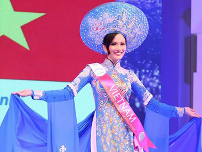 Đề nghị cấm xuất cảnh đối với người đẹp thi "chui"