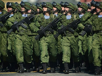 Cận cảnh hàng nghìn binh sĩ Nga diễu hành mừng ngày Chiến thắng