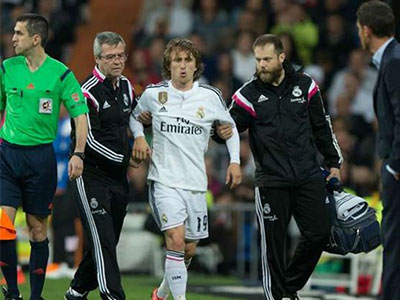 Modric nghỉ hết mùa, Bale nguy cơ lỡ trận derby