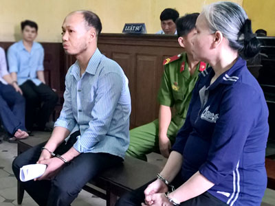 Nhóm người mua bán trẻ sơ sinh ở Sài Gòn lĩnh án