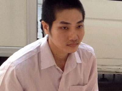 Chui vào mùng hàng xóm hãm hiếp bé gái đang ngủ