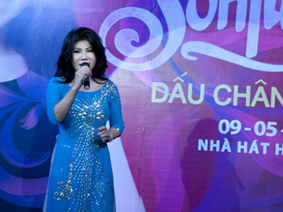 Sơn Tuyền đi hát 35 năm mới có liveshow riêng