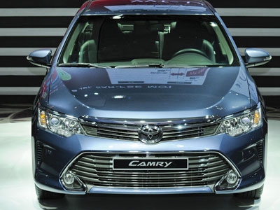 Toyota Camry 2015 có gì để "dọa" các đối thủ?