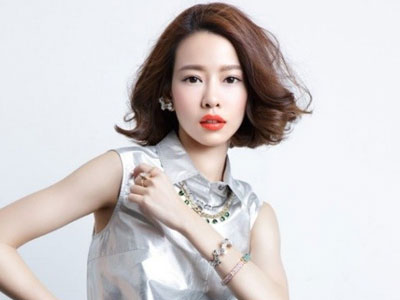 MC xinh đẹp nhất Đài Loan tự tử ở tuổi 24 vì bị bắt nạt