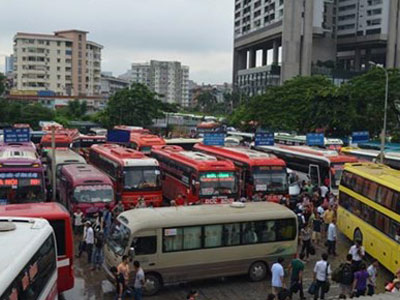 Hà Nội: Xe ô tô tăng cường chạy đến đêm dịp nghỉ lễ 30.4
