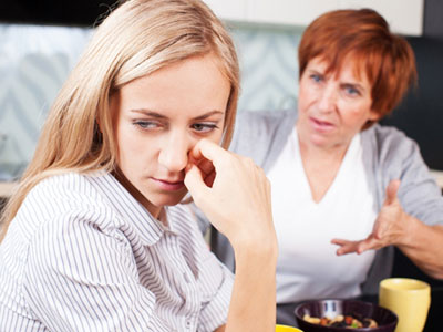 Quá khứ bại lộ, cả nhà chồng coi thường tôi ra mặt
