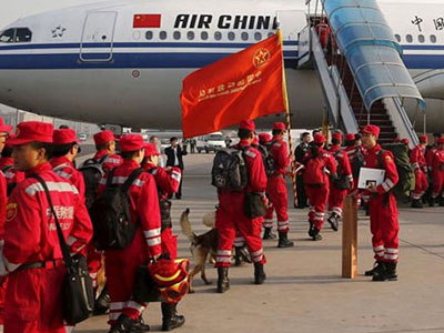 Cứu trợ động đất quốc tế bắt đầu đến Nepal