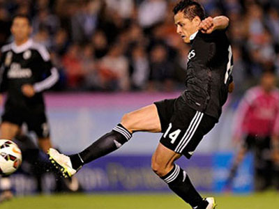 Celta Vigo 2-4 Real Madrid: Chicharito lập cú đúp, Real bám đuổi Barca