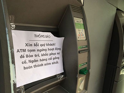 Chưa nghỉ lễ, khách đã than không rút được tiền ở ATM