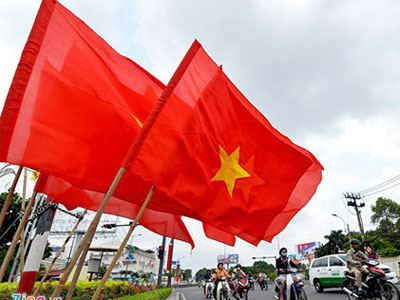 Đường phố Sài Gòn trước ngày đại lễ 30/4
