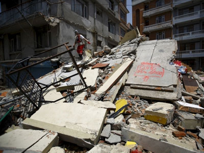 Việt Nam viện trợ khẩn 50.000 USD cho Nepal