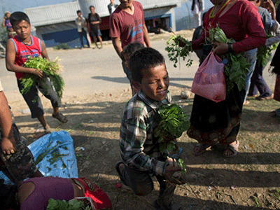 Nepal bị chỉ trích gây cản trở với hàng cứu trợ động đất