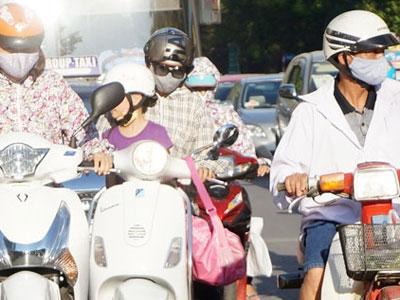 Trung Bộ nắng nóng gần 40 độ, mưa dông nhiều nơi