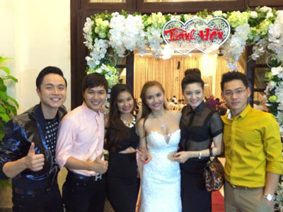 Anh Thúy X-Factor bí mật lên xe hoa