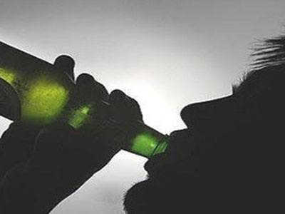 Nghịch tử giết cha vì lời thách