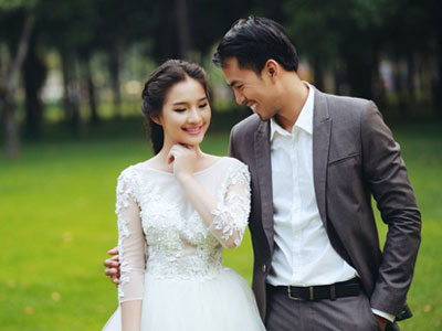 Nghệ sĩ Cát Phượng bất ngờ chia sẻ vợ Duy Nhân đang mang thai