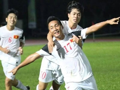 Công Phượng bất ngờ bị Tuấn Tài thế chỗ ở ĐTQG