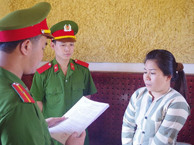 Bắt 3 cán bộ ngân hàng lập khống hồ sơ chiếm đoạt hàng tỷ đồng