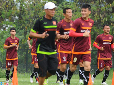 Công Vinh chấn thương, Miura gọi Công Phượng lên tập ở ĐTVN