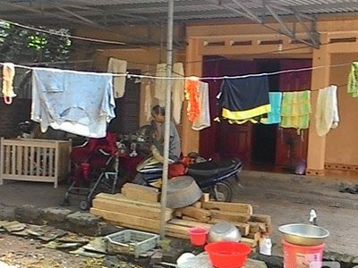 Hung thủ "xin phép bố mẹ" rồi cầm dao hại con gái 4 tuổi