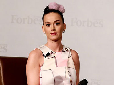 Katy Perry có "cánh tay trái" là người Việt
