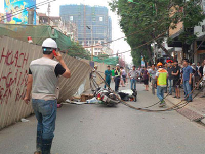 Vụ sập cần cẩu: “Lẽ ra phải… tránh giờ cao điểm”
