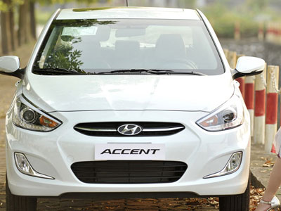 Hyundai Accent Blue rực rỡ chào hè 2015