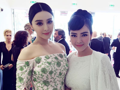 Lý Nhã Kỳ hội ngộ Phạm Băng Băng tại Cannes