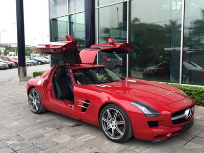 Siêu xe cánh chim Mercedes ra Hà Nội