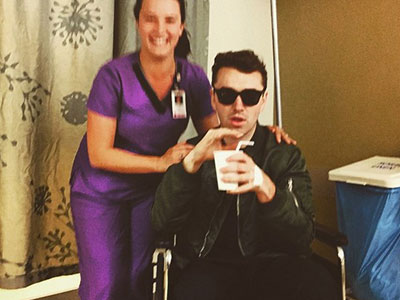 Ca sĩ Sam Smith bị cấm khẩu trong 3 tuần