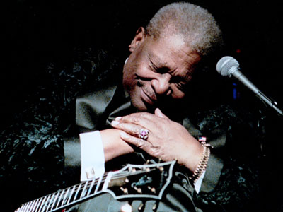 Huyền thoại âm nhạc B.B. King qua đời