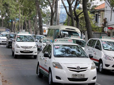 TP HCM: Taxi bắt đầu tăng giá cước
